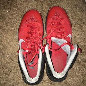 Nike hyperquickness basketball shoes size 11